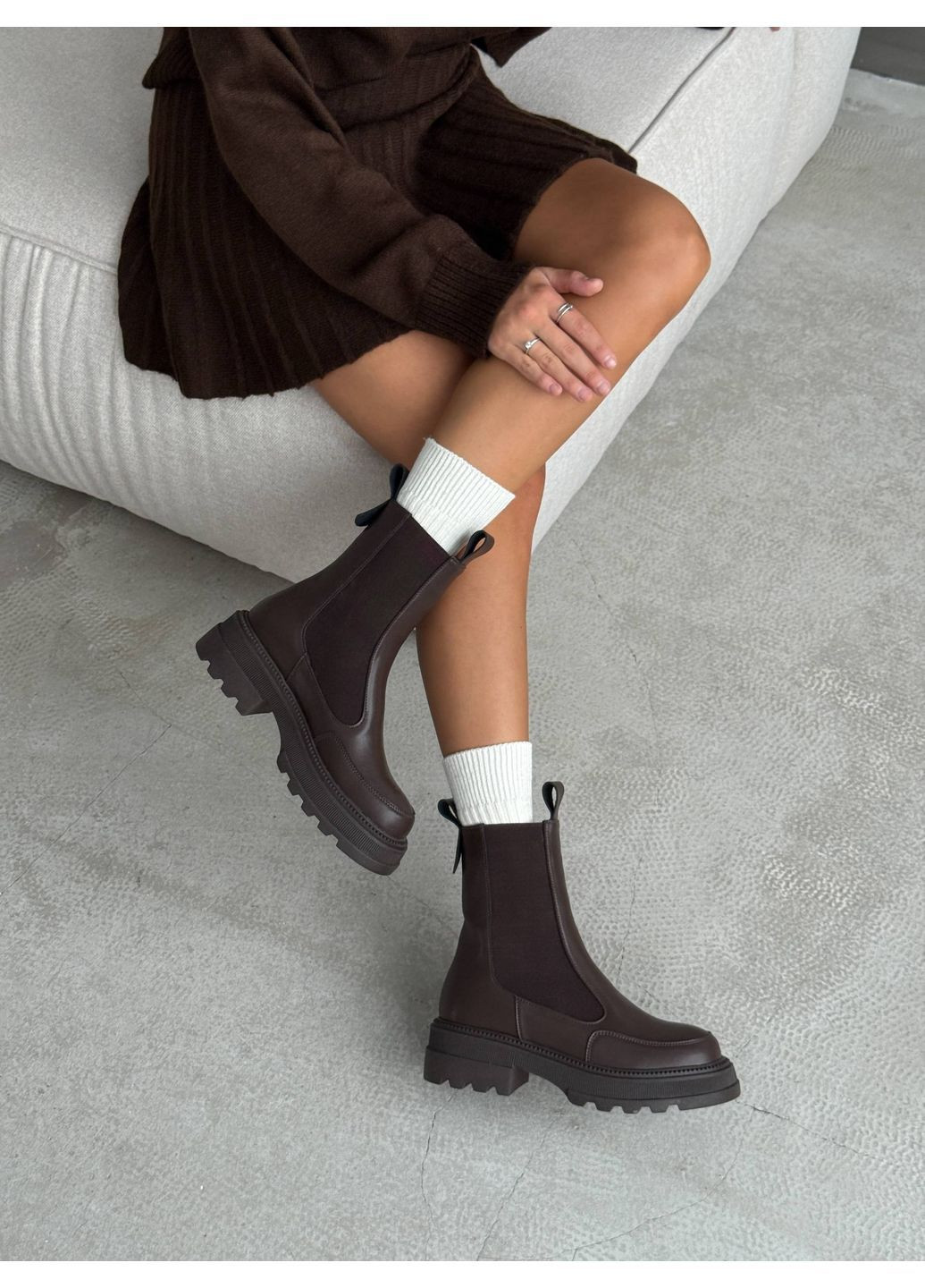 Жіночі зимові челсі NikArt, натуральна шкіра, шоколадні, утеплені хутром, на товстій підошві No Brand (366290197)