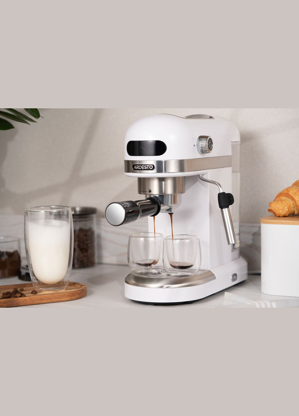 Кофеварка YCME1500 - эспрессо рожковая/1.4 л/итал. помпа 20 бар/сенсор. панель/PID контроль/1350 Вт/белая Ardesto (314777584)