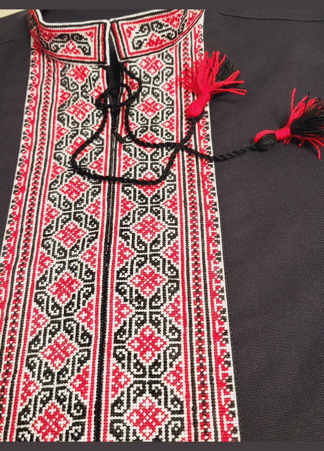 Чёрная мужская вышиванка ручной работы черного цвета на домотканом полотне "гесики" Hand Made узор украинская символика свободная, прямой хлопок, домотканное полотно (335976663)