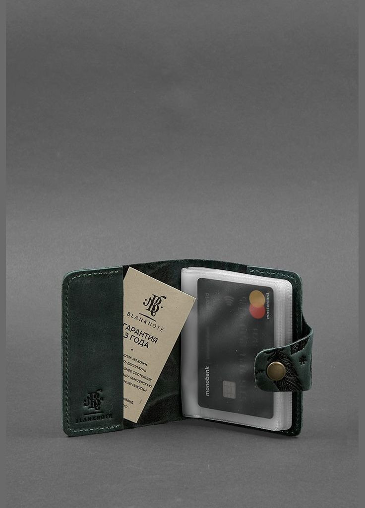 Шкіряний кард-кейс 7.1 (Книжечка) зелений з пір'ям Crazy Horse (A-027776) BlankNote (328444845)