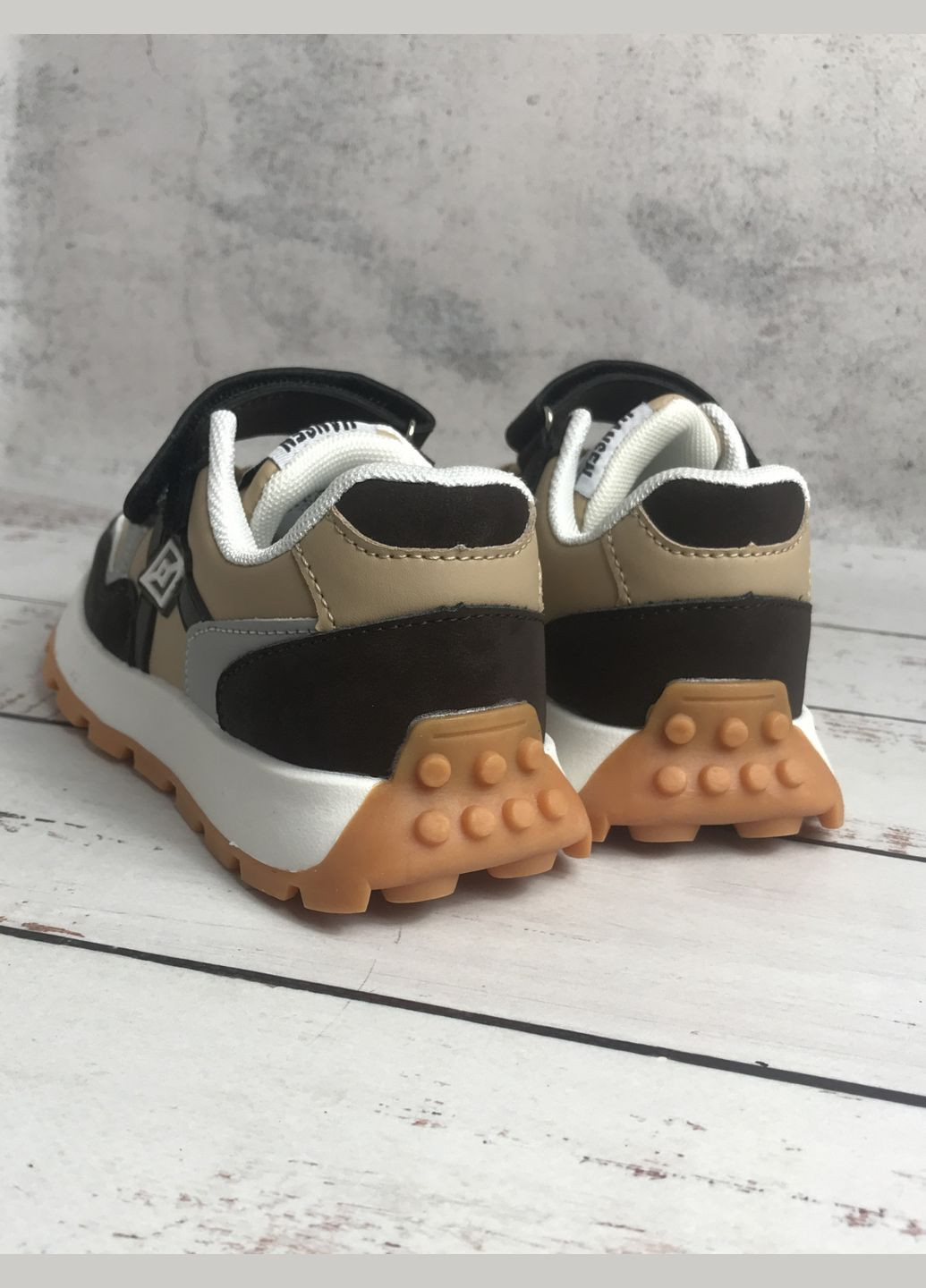 Коричневі всесезон кросівки дитячі бежево-коричневий (392) Clibee