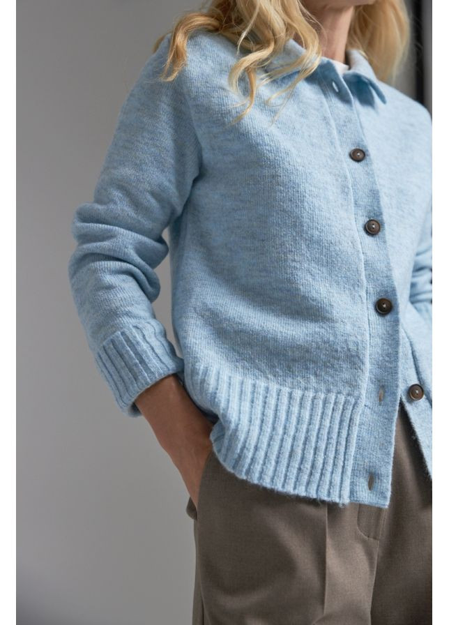 Голубой демисезонный кардиган Triko Bakh
