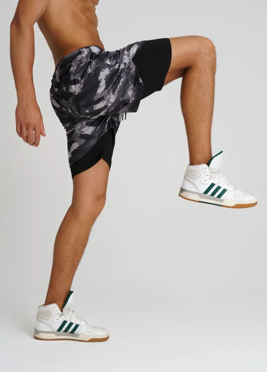 Шорты с тайтсами камуфляжный принт с карманом для телефона (10016) FitFiesta (336148510)