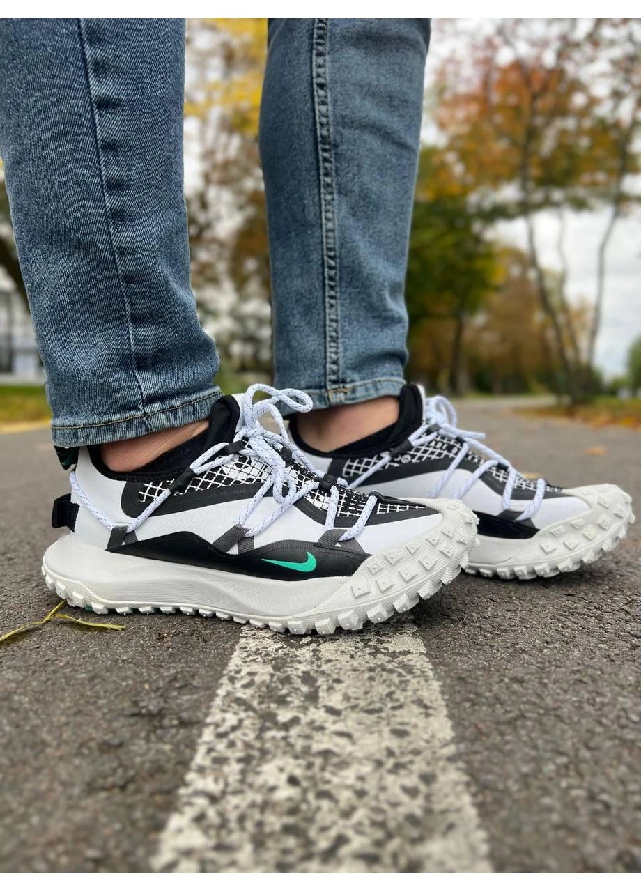 Белые летние кроссовки nike acg mountain fly low white найк асж маунс флай No Brand