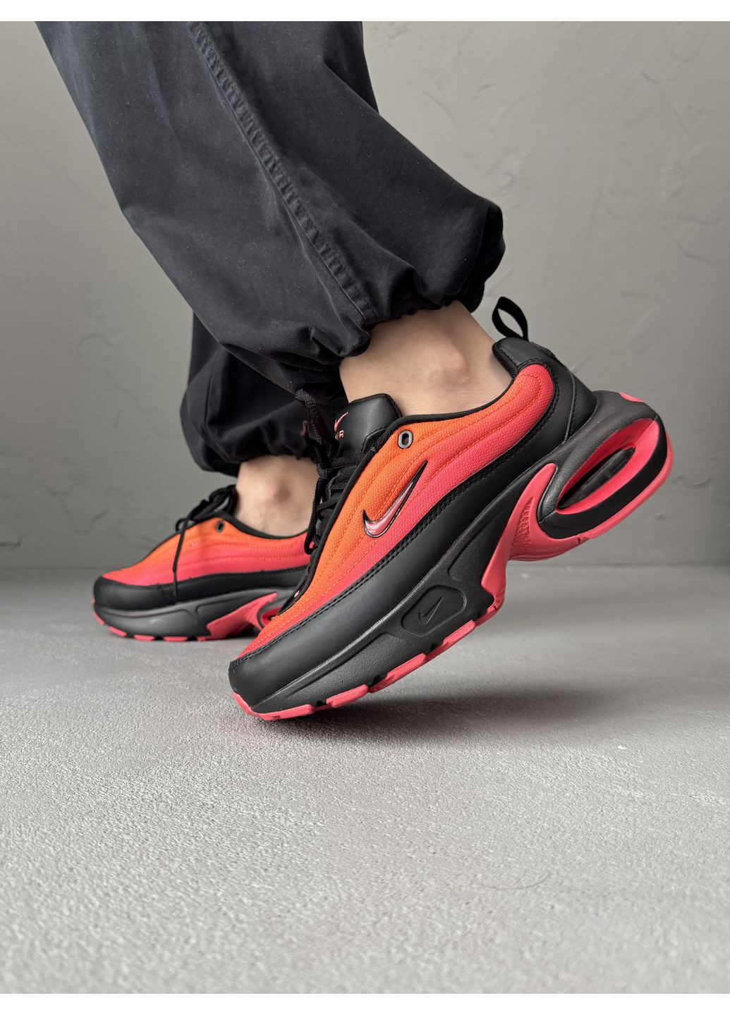 Черные демисезонные кроссовки мужские nike air max portal red / black найк аир макс тн плюс No Brand