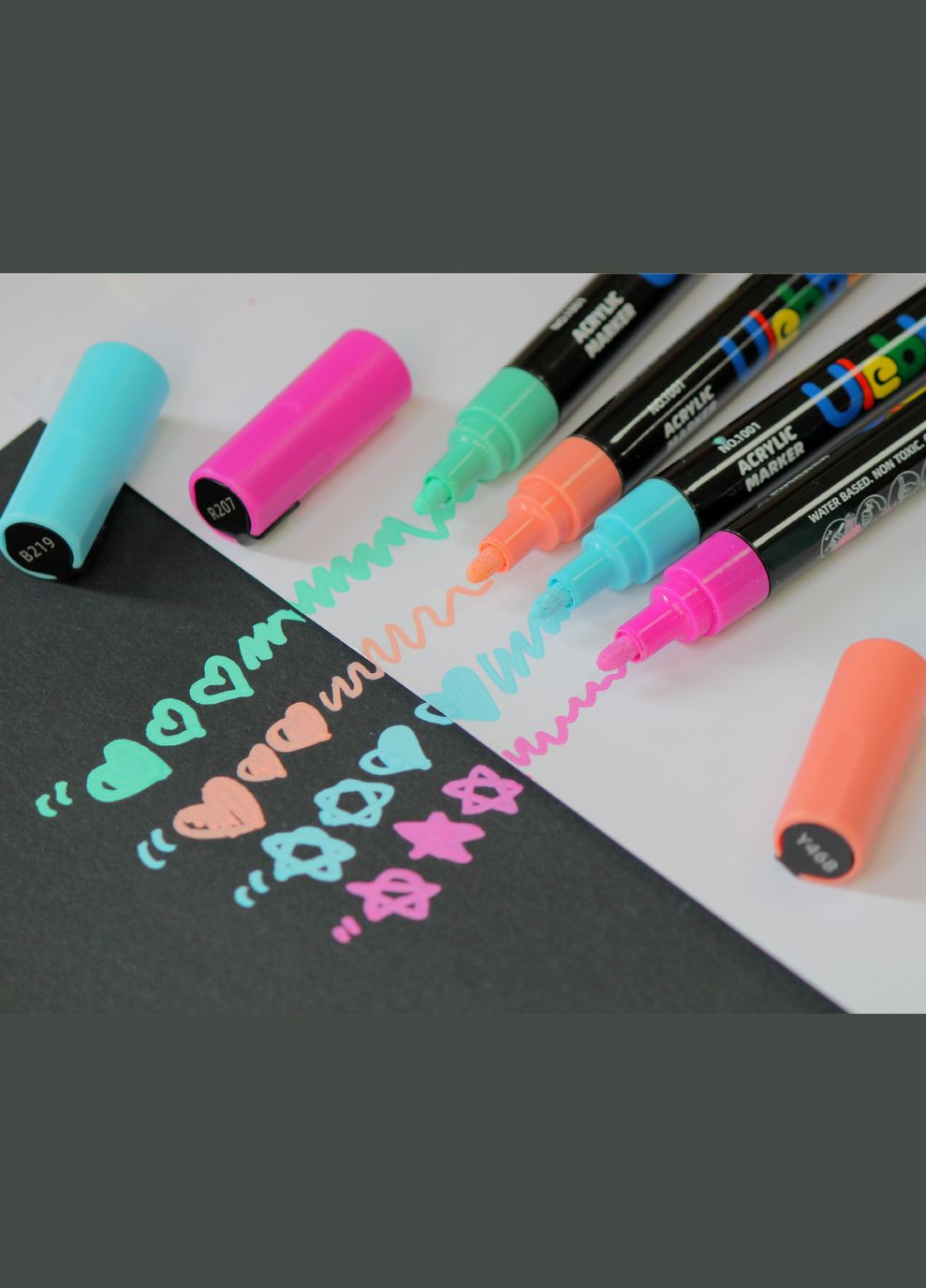 Набір акрилових маркерів Ulebbe для малювання на різних поверхнях 24 кольори (2-3 мм) No Brand (322650510)