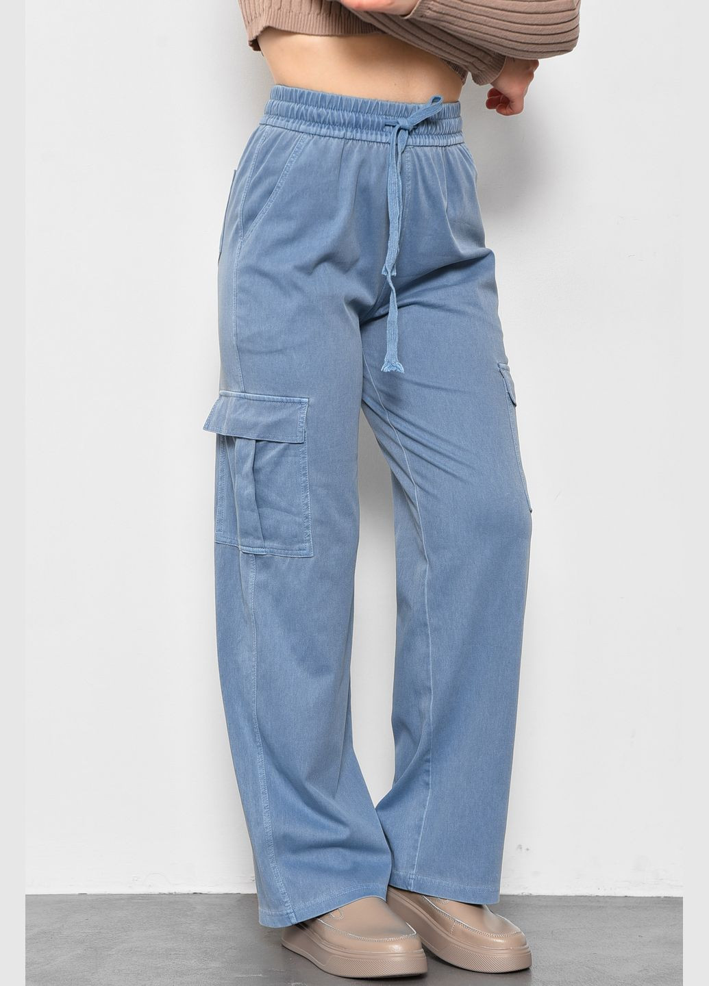 Штани жіночі напівбатальні блакитного кольору Let's Shop (285692254)