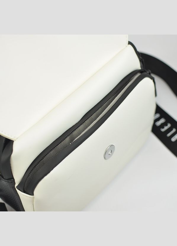 Черно-белая женская маленькая овальная молодежная сумка кросс боди через плечо No Brand (290187040)