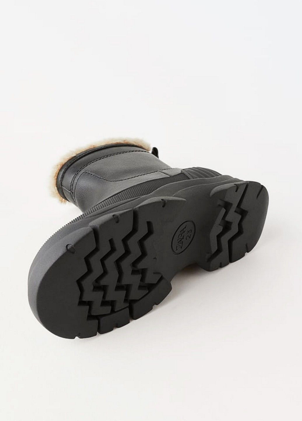 Черные кэжуал зимние ботинки Zara