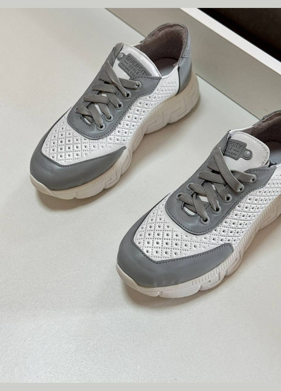 Кросівки Prellesta білі (338195626)