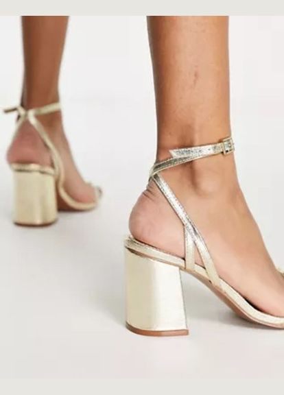 Босоніжки Asos holt studded mid heeled sandals in gold (290688096)