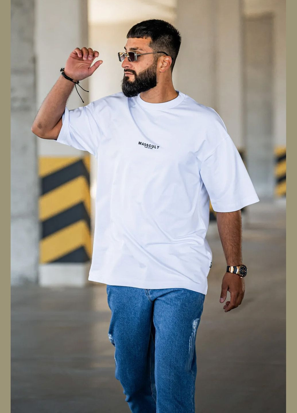 Біла чоловіча футболка оверсайз з принтом masscult біла Teamv