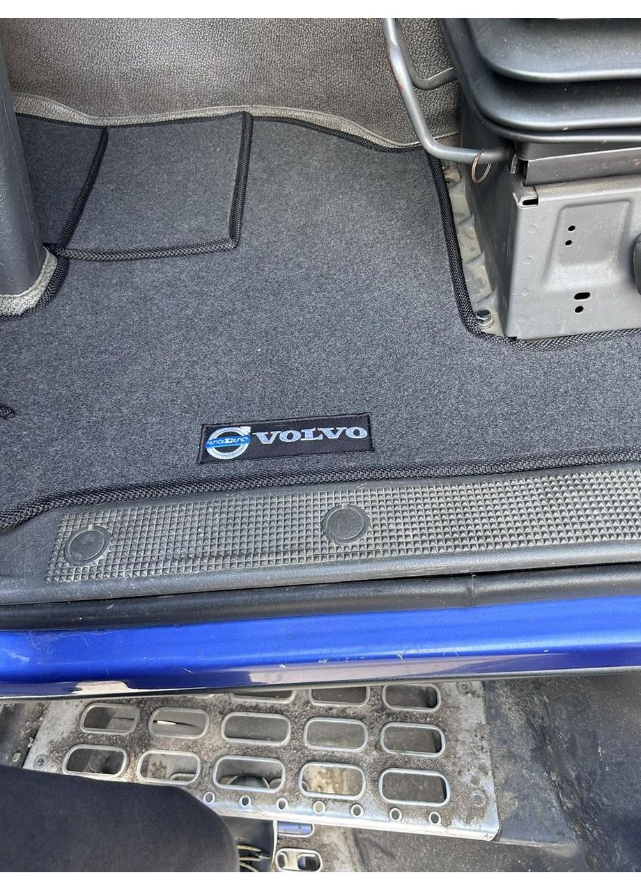 Ворсові килимки в салон для Volvo euro 5 2002-2012 Оригінальна перемичка в нішу Beltex FH (360617189)