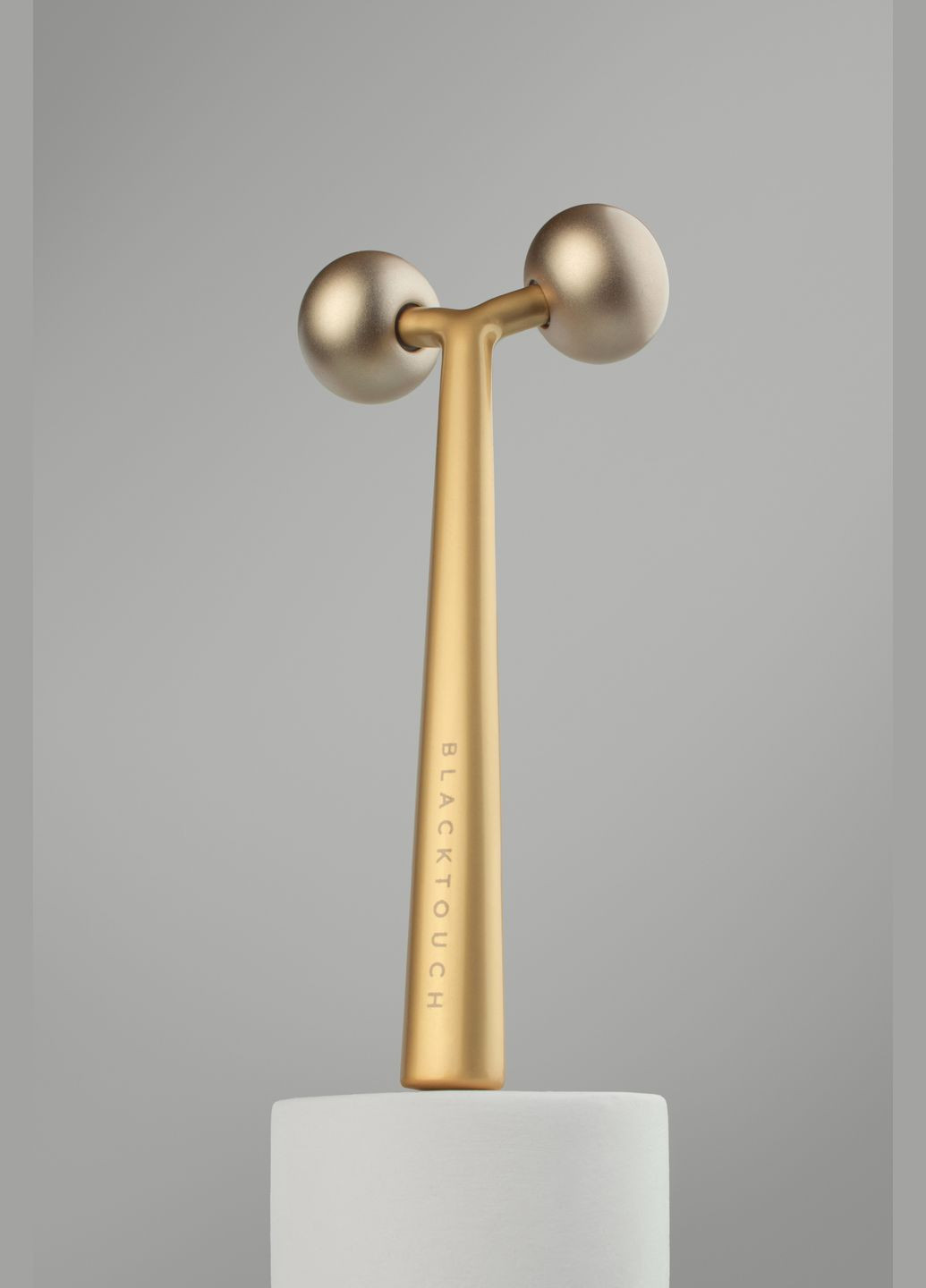 Комплект "Золотой роллер" из латуни + REBUILDING Сыворотка с ретинолом BlackTouch (297714628)