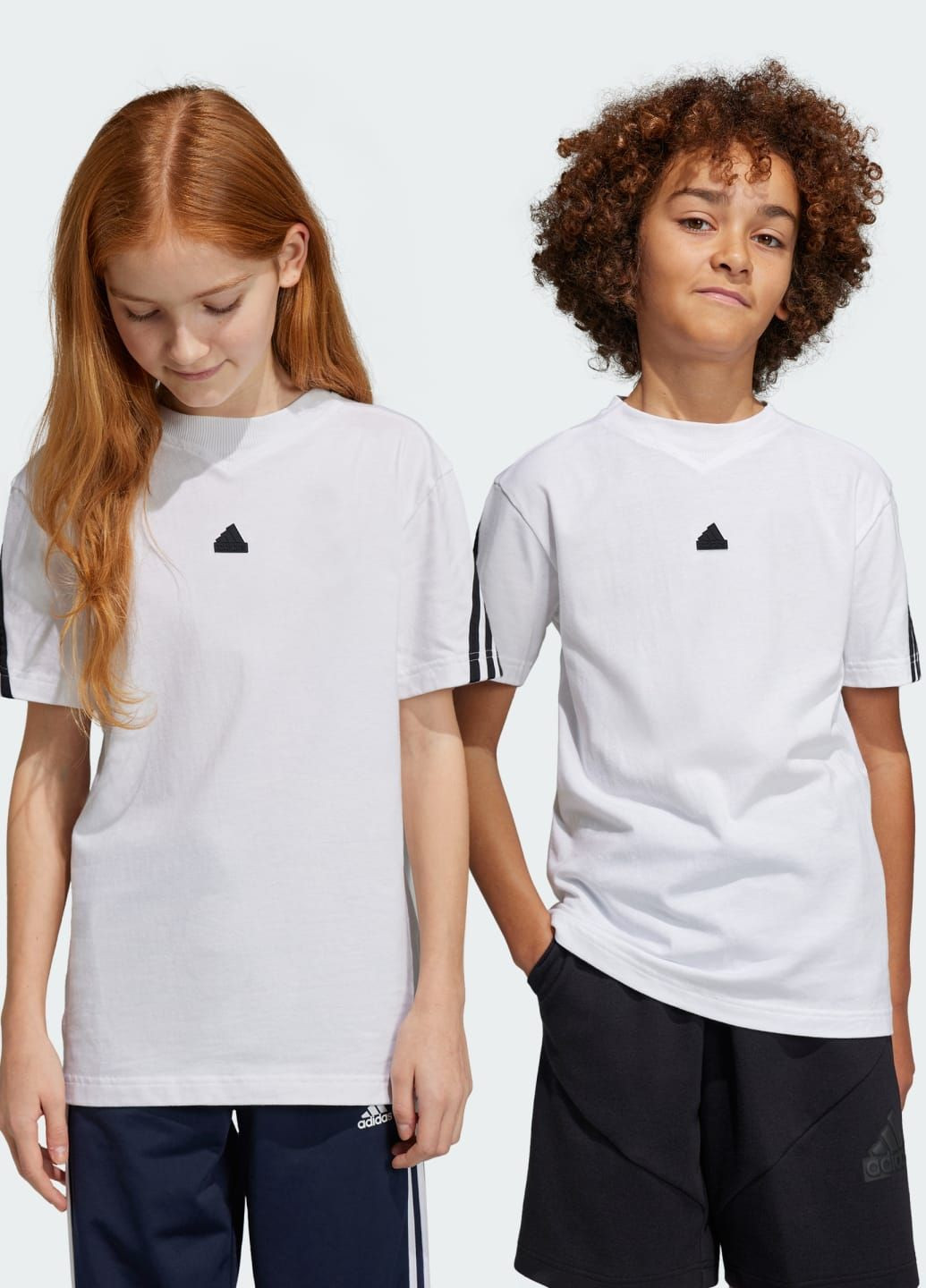Белая демисезонная футболка future icons 3-stripes adidas