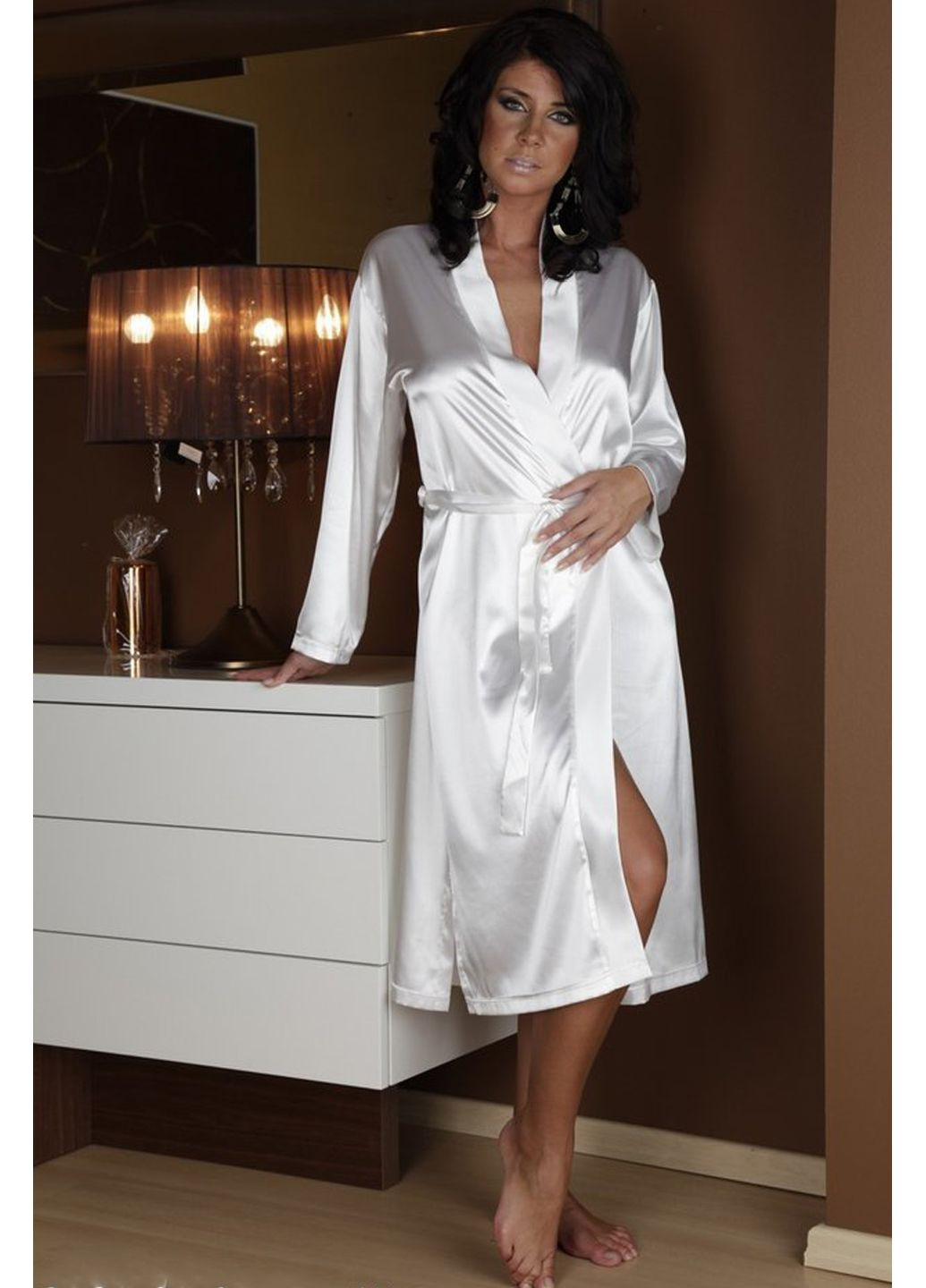 Кремовый демисезонный халат сатиновый до колен 798 classic pearl De Lafense