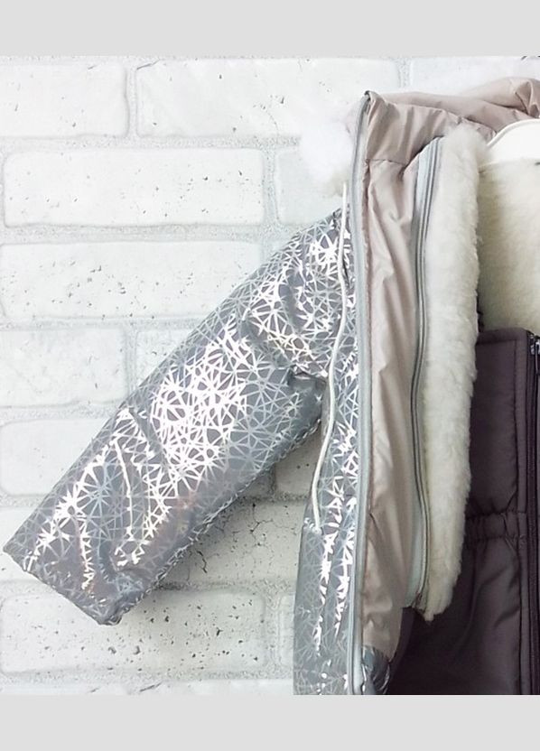 Зимовий теплий комбінезон на дівчинку з капюшоном на овчині No Brand (336549233)