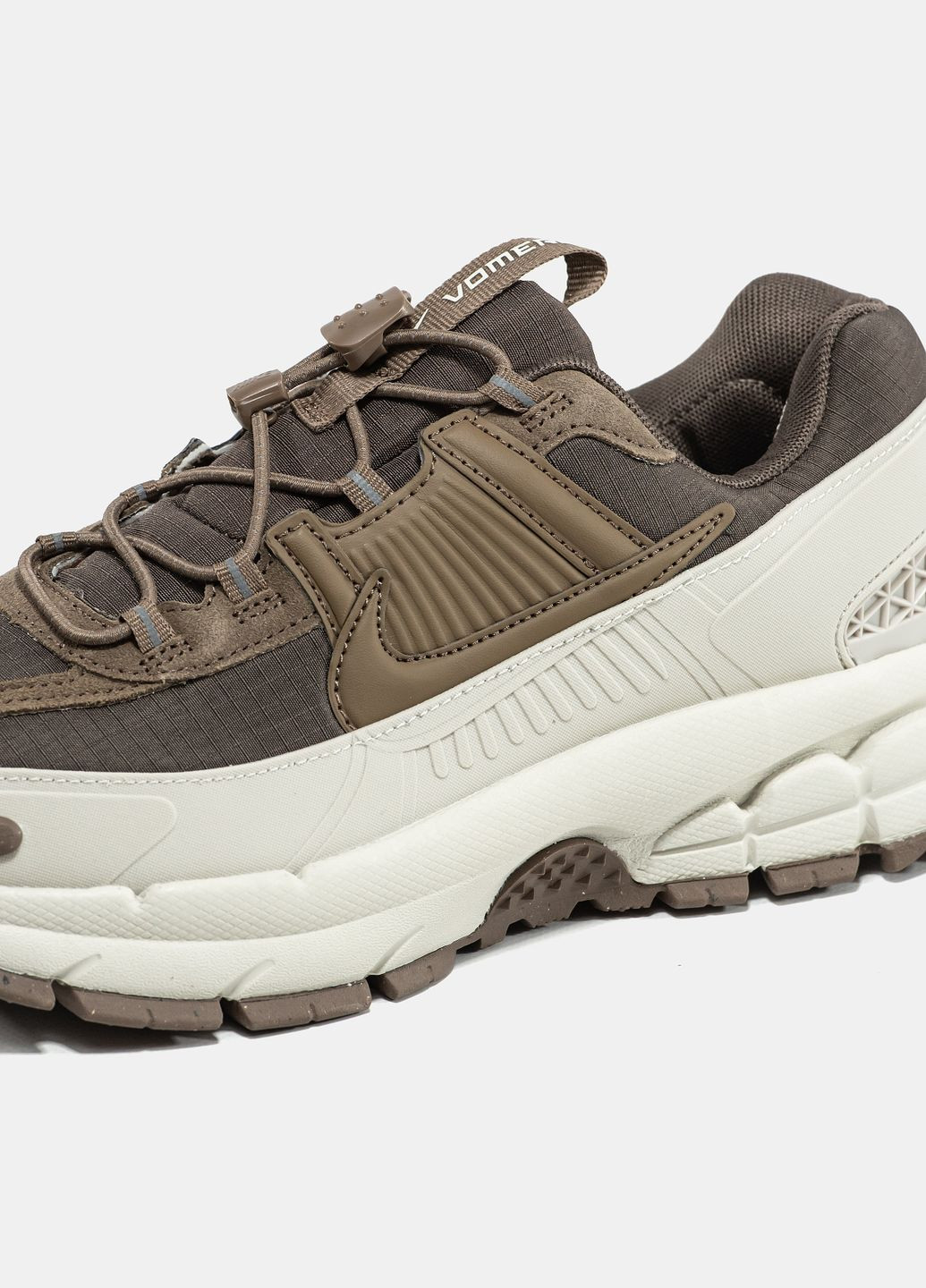 Кросівки жіночі і чоловічі Nike Air Zoom Vomero Roam Light Bone Mink Brown | Найк Еір Зум Вомеро Роам коричневі No Brand коричневі демісезони (345562946)