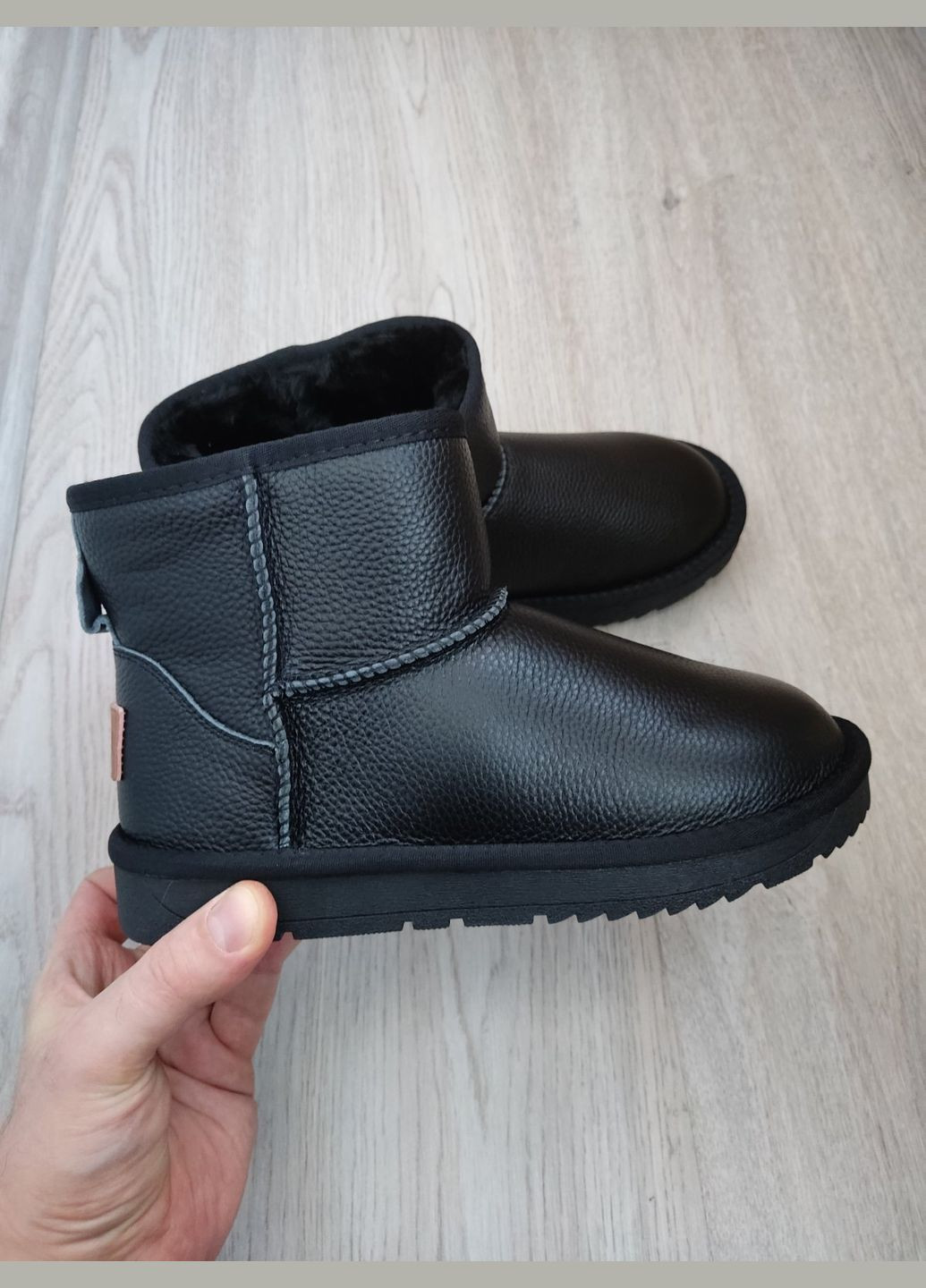 Низькі шкіряні уггі, короткі шкіряні уггі, зимові чоботи mini ugg Hengji (305663664)