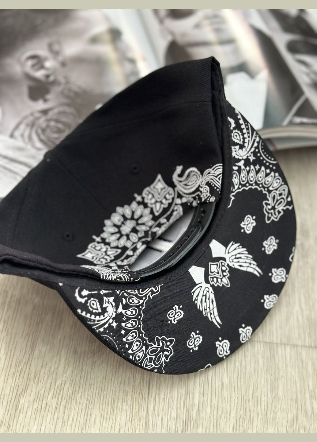 Кепка снепбек (Snapback) с перевернутым крестом Черный 56-61р (9059) No Brand (295377097)