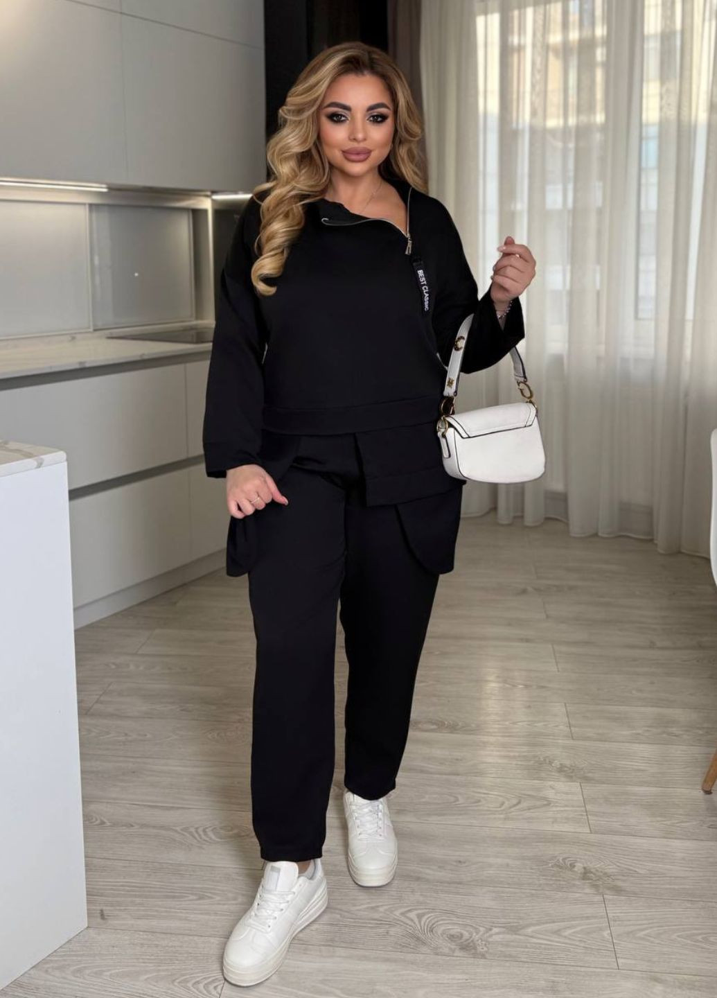 Жіночий костюм-двійка з крепкостюмки та крепшифону з оригінальним декором Україна (323196784)