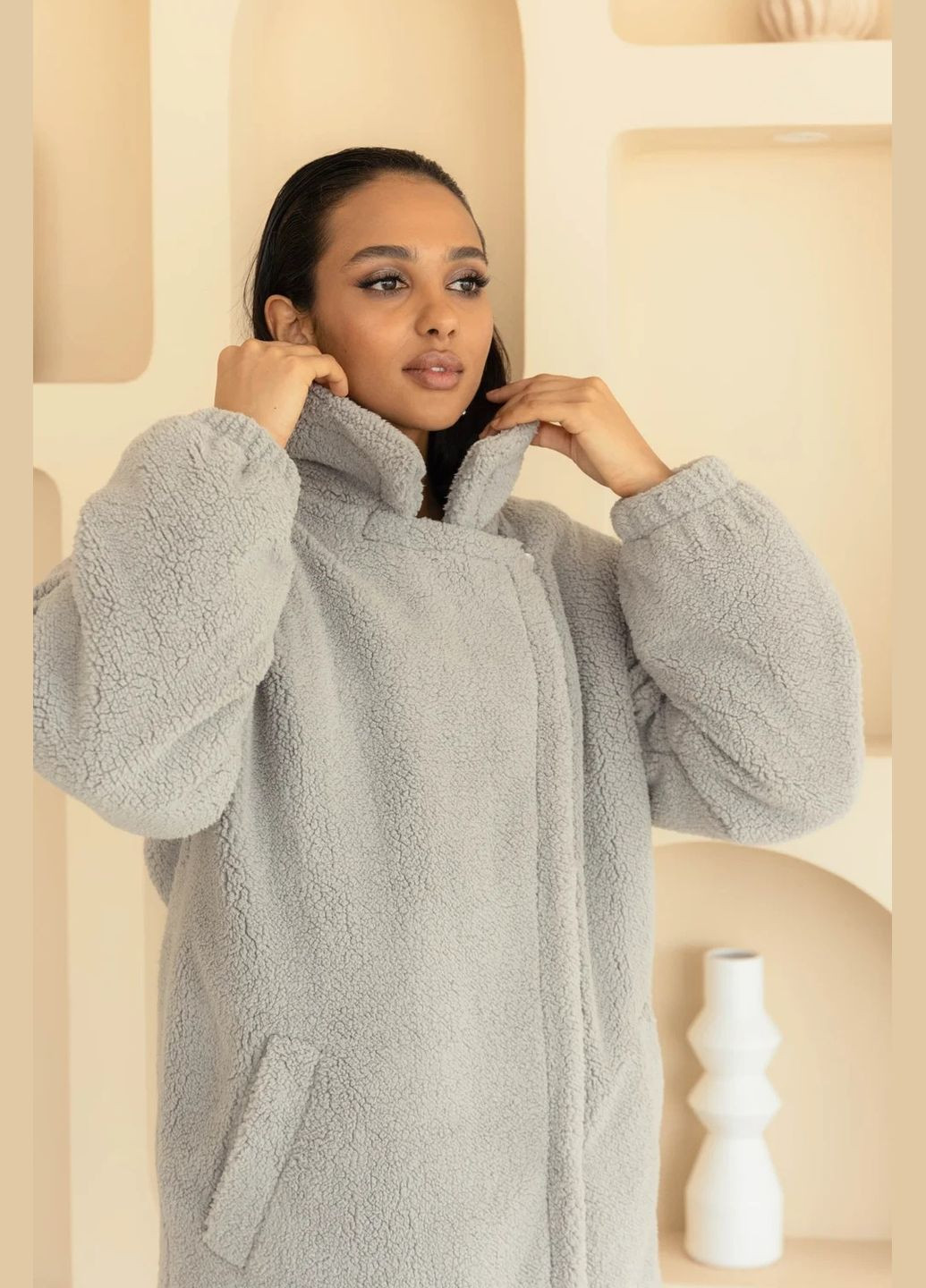 Серая демисезонная шуба Seventeen