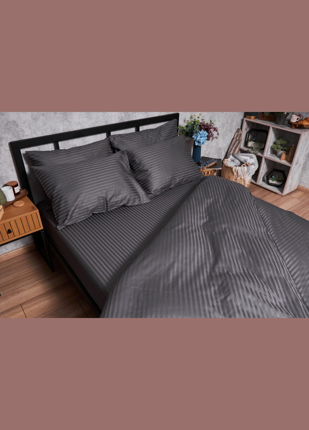 Комплект постельного белья Satin Stripe полуторный евро 160х220 наволочки 2х70х70 (MS-820003697) Moon&Star stripe black (288044295)