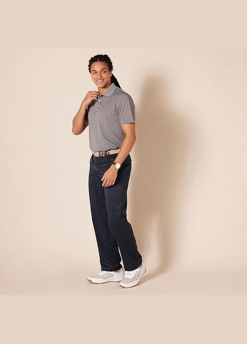 Штани Regular Fit з вологовідвідної тканини для чоловіка AE1906304 темно-синій Amazon Essentials (275531872)