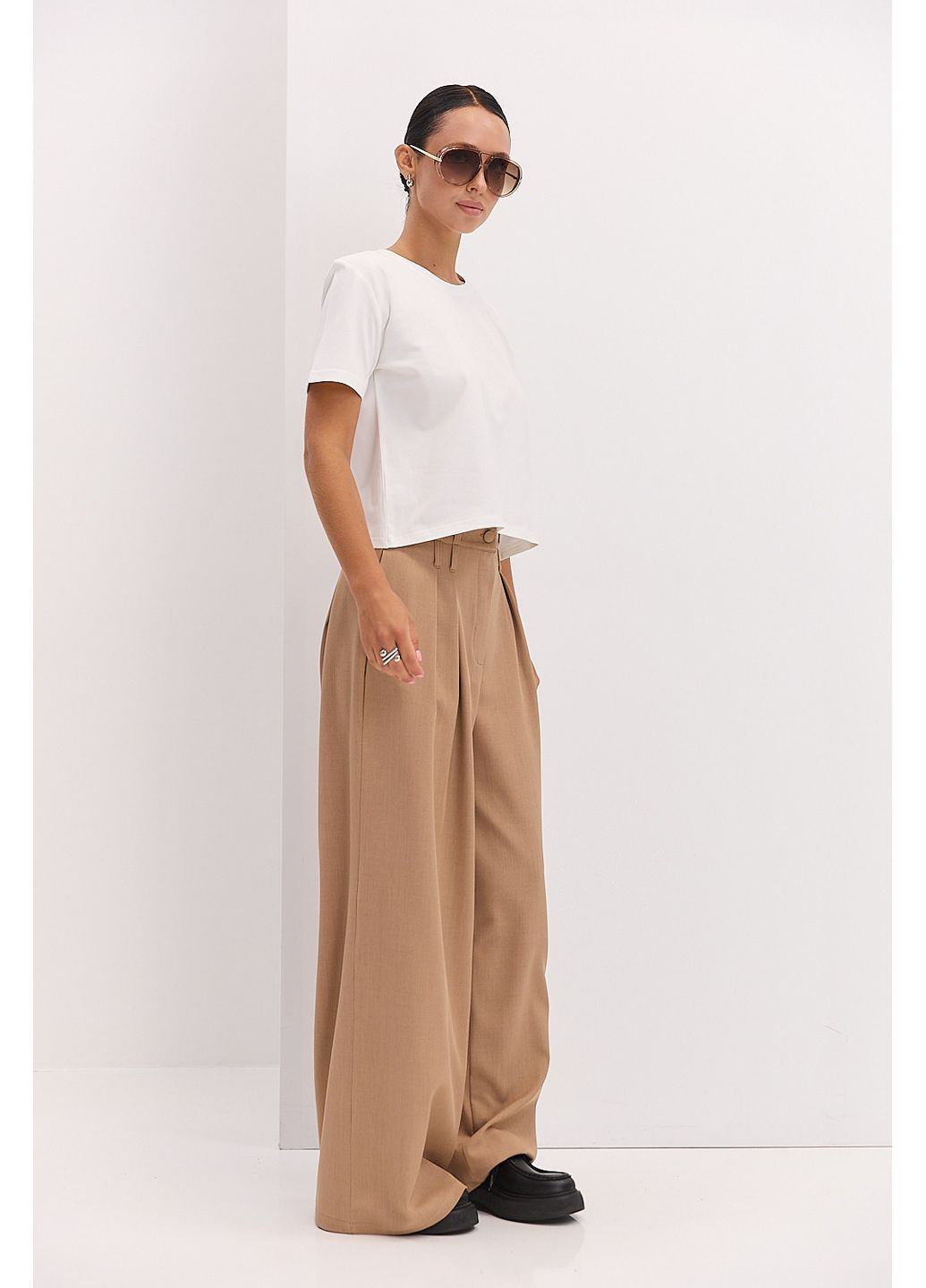 Женские брюки-палаццо со складками черные Arjen (361056783)