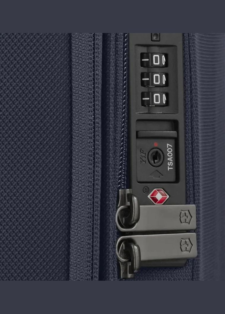 Валіза Travel Connex SS S c USB 29 Deep Lake Victorinox (326509903)