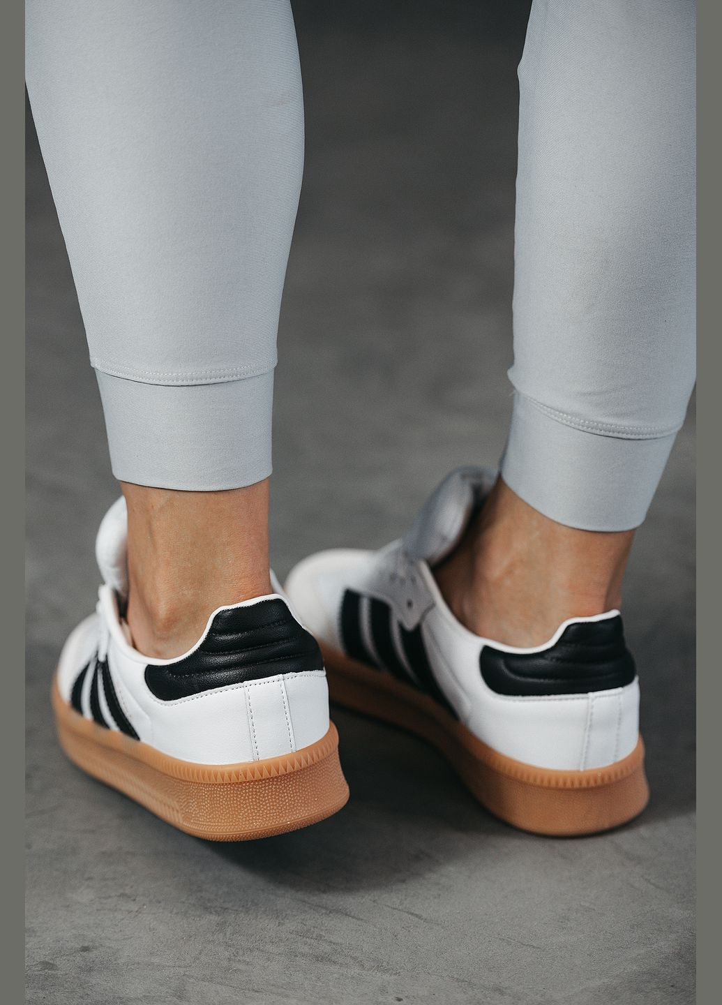 Белые демисезонные кроссовки мужские и женские adidas samba xlg white | адидас самба белые No Brand