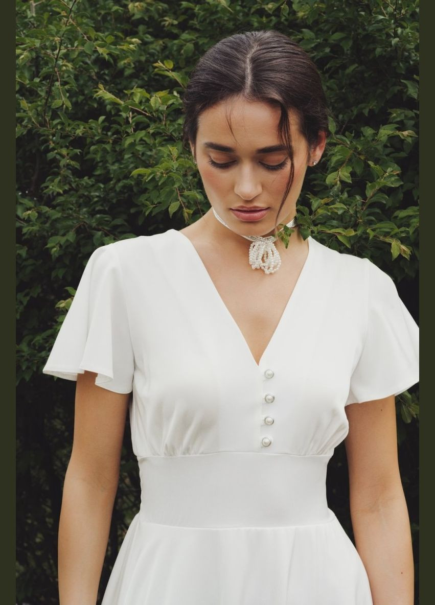 Белое коктейльное платье а-силуэт FashionYouWant однотонное