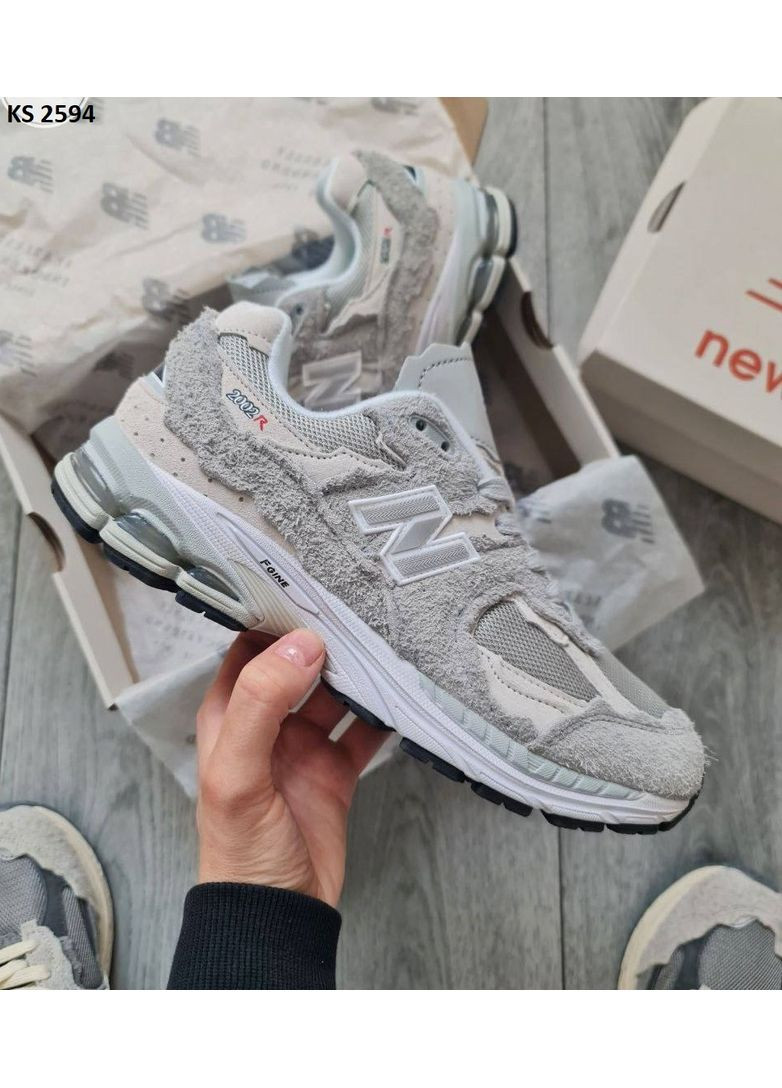 КРОСІВКИ ЖІНОЧІ NEW BALANCE 2002R PROTECTION PACK LIGHT GRAY НЬЮ БЕЛАНС 2002R No Brand сірі демісезони (367177483)