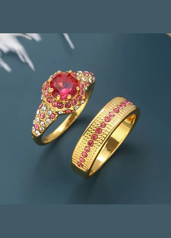 Женские парные обручальные кольца с розовыми и белыми камнями размер 17.5 золотистые LuxAurum282 Liresmina Jewelry (346394946)