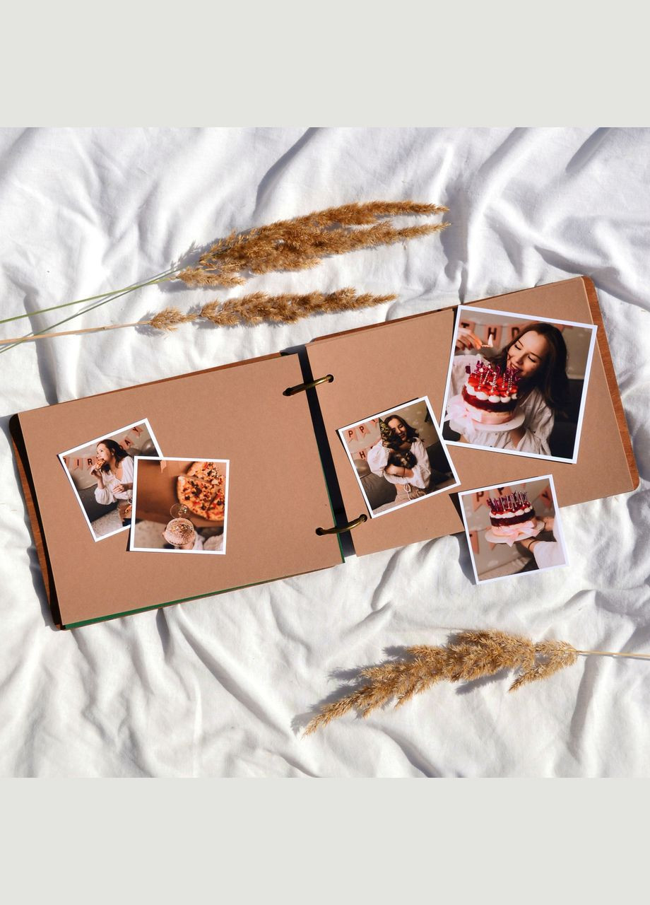 Крафтбук "FAMILY" с темной деревянной обложкой и бежевыми страницами Your Magnets (336954902)