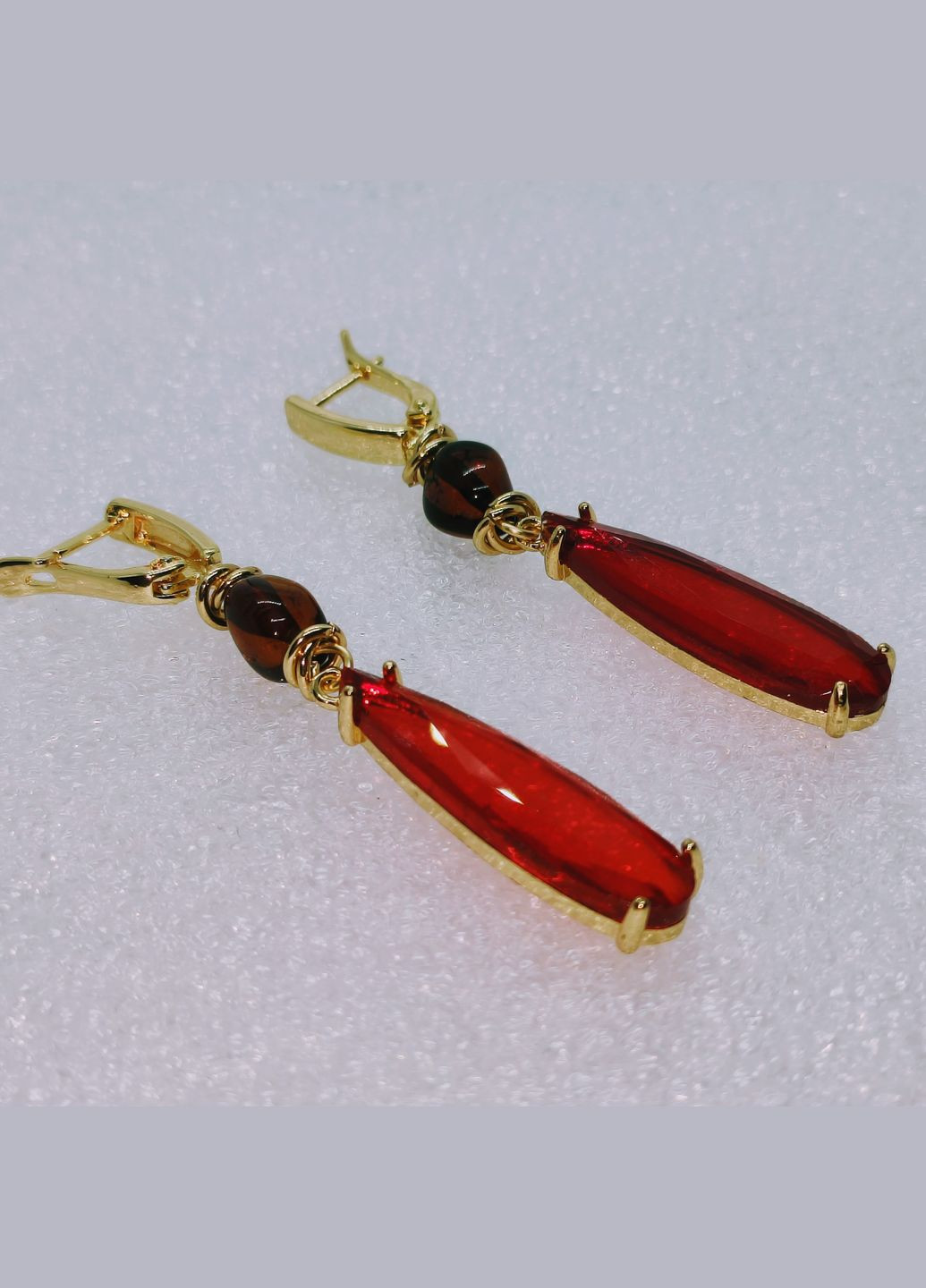 Серьги 3156 из натурального янтаря оттенок бордовый MINOV (315780002)