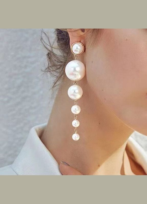 Елегантні довгі сережки зі штучних перлів, у золоті No Brand (332987662)