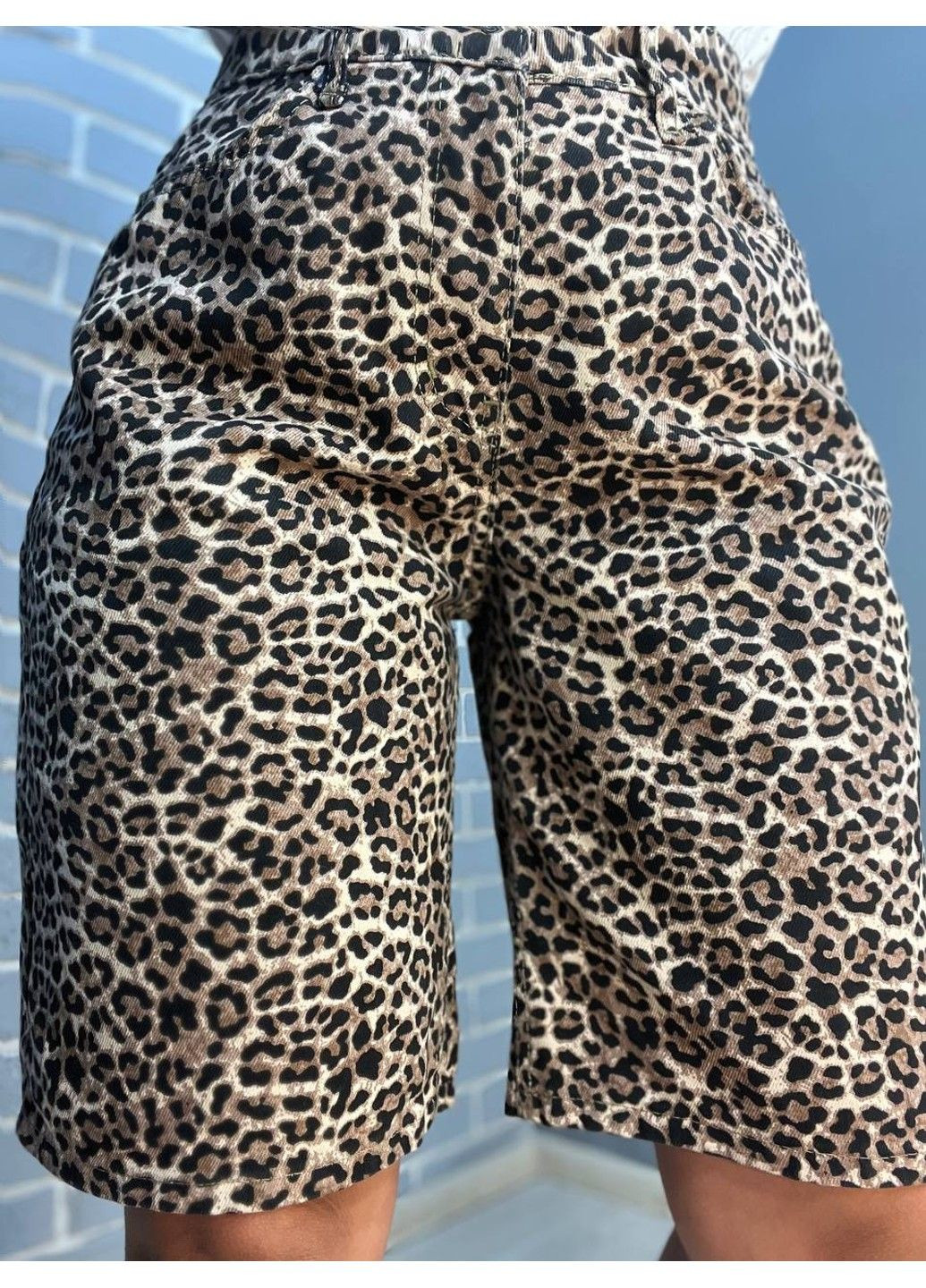 Шорти жіночі джинсові X Denim 2082 леопардовий принт Мом бермуди довжина до коліна No Brand (304548521)