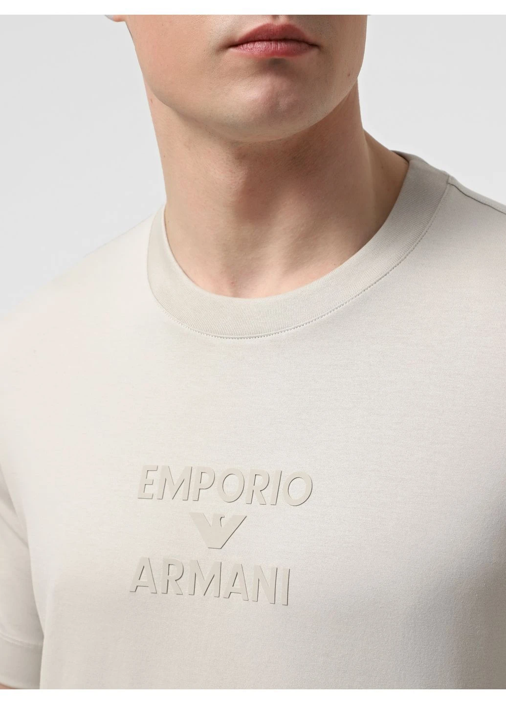 Бежевая футболка 9652014 бежевый 5o3212 Emporio Armani