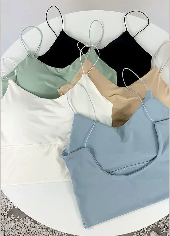 Базовий жіночий топ на тонких кручених бретелях з поролоновими чашечками майки топи з відкритою спиною one size Cindylove (335976797)