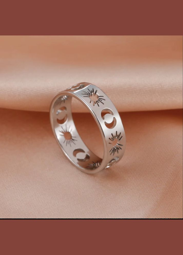 Кольцо "Солнце и Луна" из Медицинской Стали R028S-09 Символ Вечной Гармонии (Размер: мм (9 США)) Spikes (338861344)