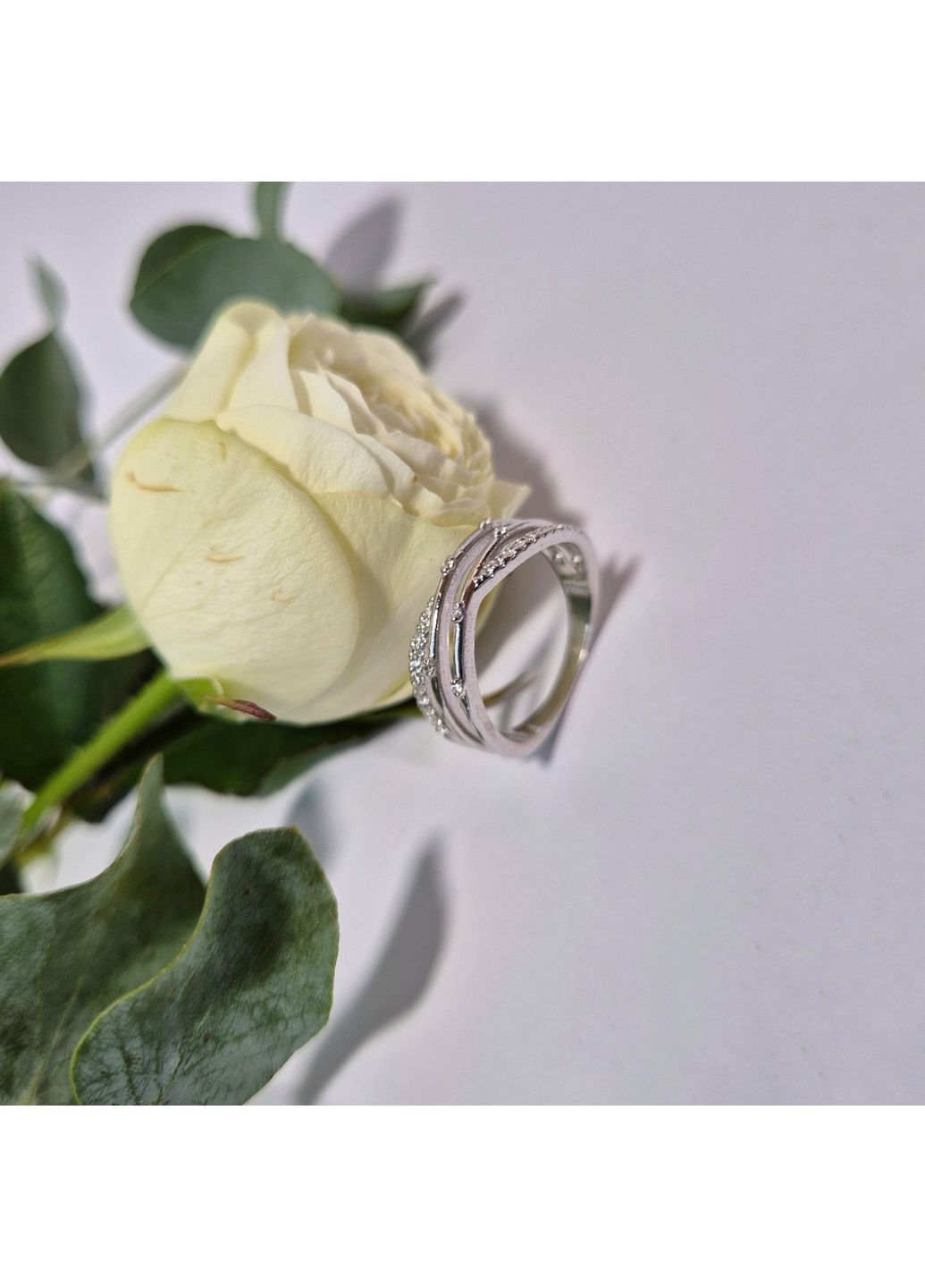 Срібна каблучка із Білими Каменями 16.5 розмір срібло 925 проби Родоване 4667к 2.40г Nobrand (370438661)