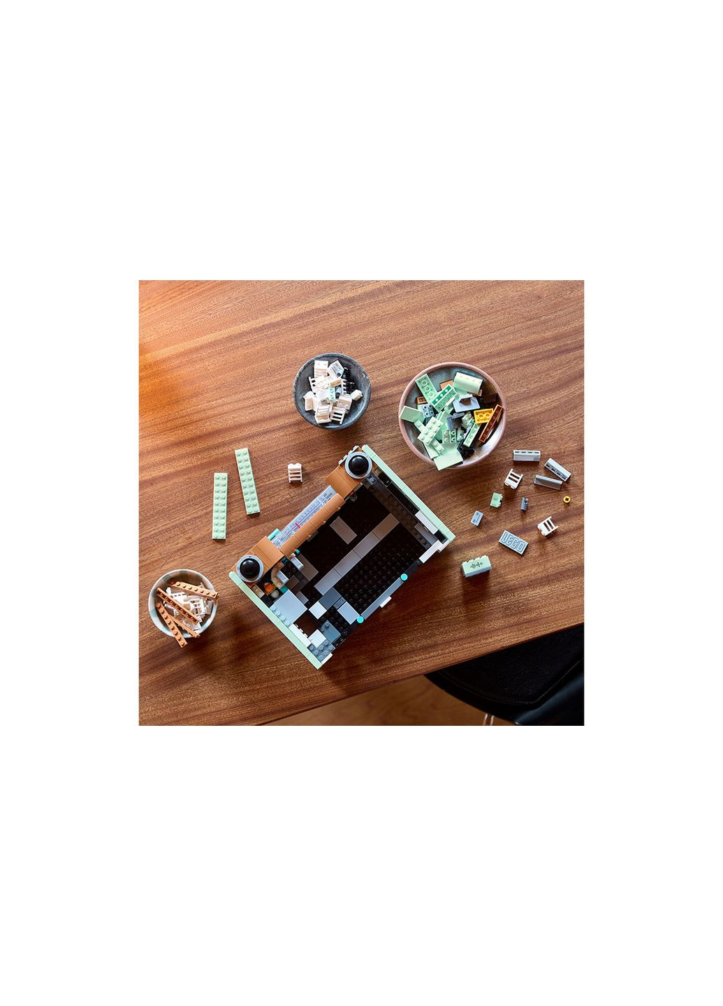 Icons Ретро радиоприемник 906 деталей (10334) Lego (321974651)