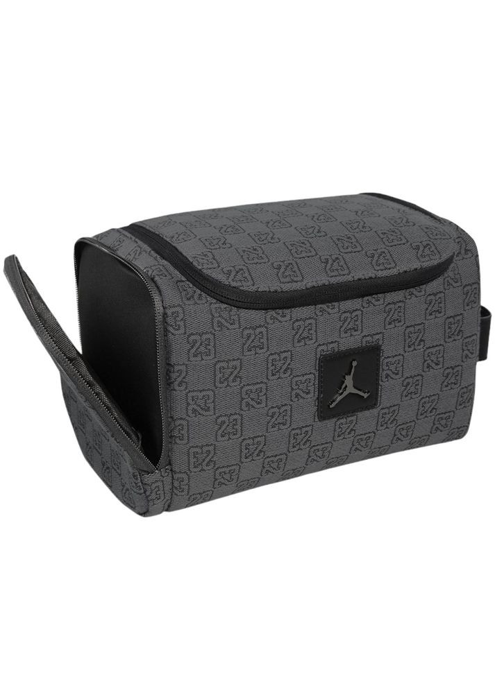 Сумка Monogram Dopp Kit (5.9L) Dark Smoke Grey Jordan (371781182)