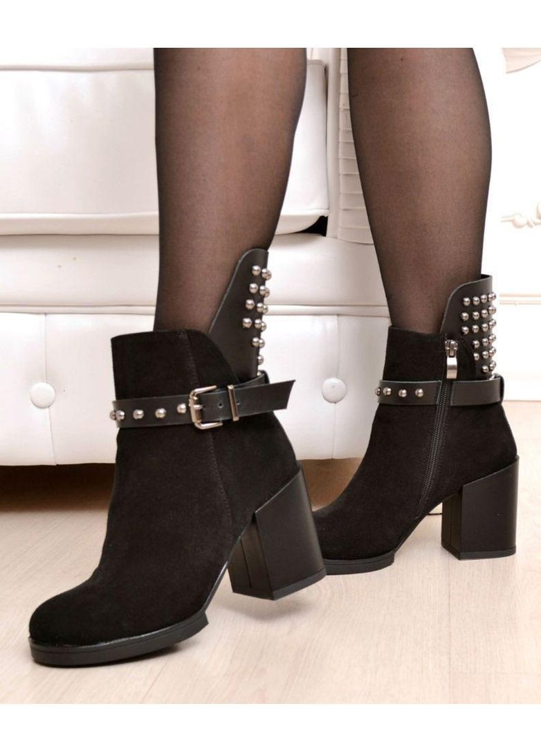 Черные демисезонная ботильоны черные замшевые на каблуках. Fashion