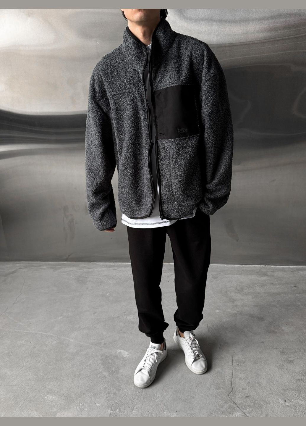 Стильная и теплая куртка-бомбер из мягкого материала "барашек" Vakko на молнии (324147090)