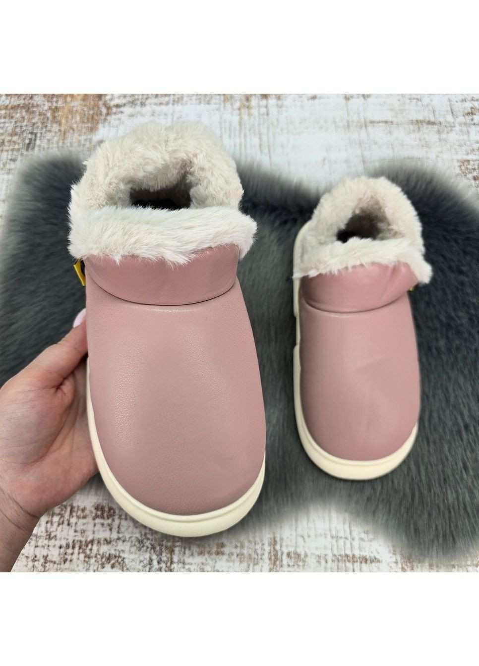 Тапочки домашні Lion (361409922)