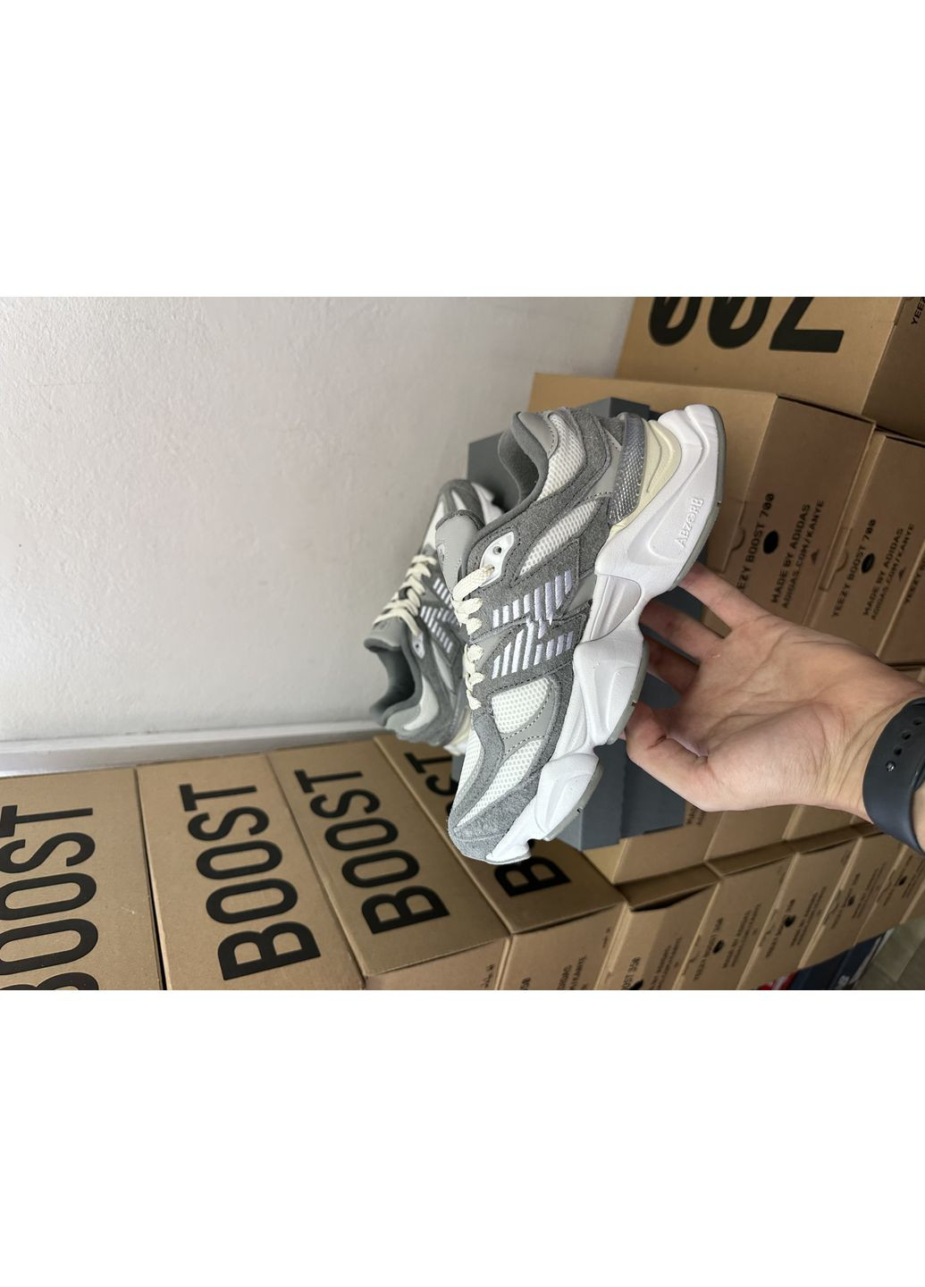 Сірі Осінні кросівки чоловічі new balance 9060 grey / white нью беланс 9060 No Brand