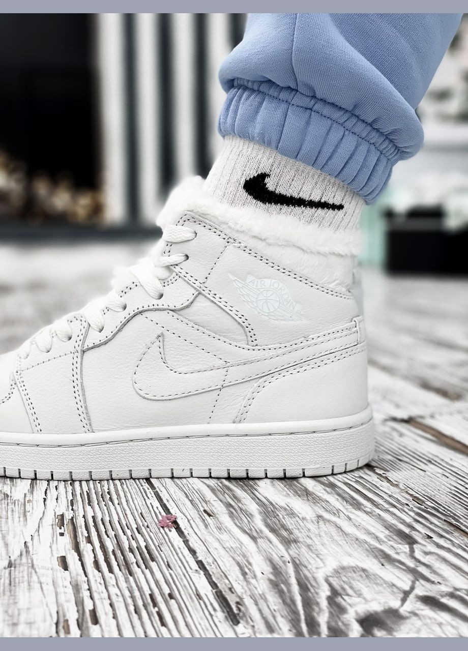 Білі Зимовий кросівки зимові чоловічі і жіночі nike air jordan 1 winter white fur | найк аір джордан 1 білі з хутром No Brand