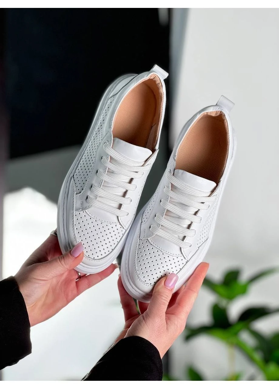 Белые кожаные кеды с перфорацией No Brand